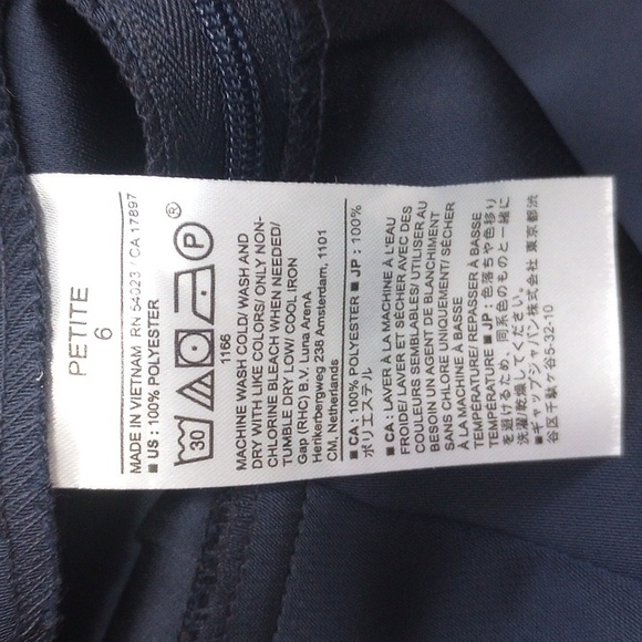 Banana Republic Navy Blue Suit with pockets. Size 6 petite, spaghetti straps - Picture 7 of 7